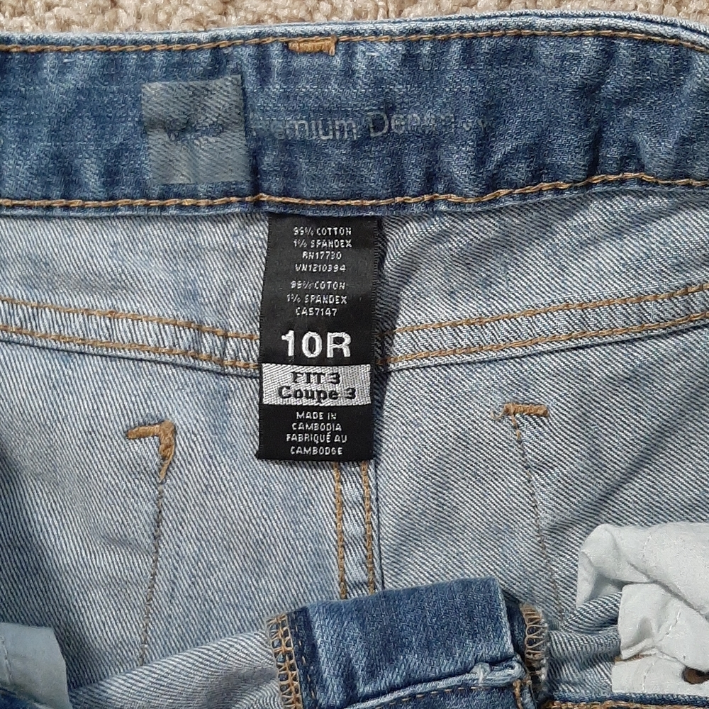 Ladies Jeans - Picture 5 of 5